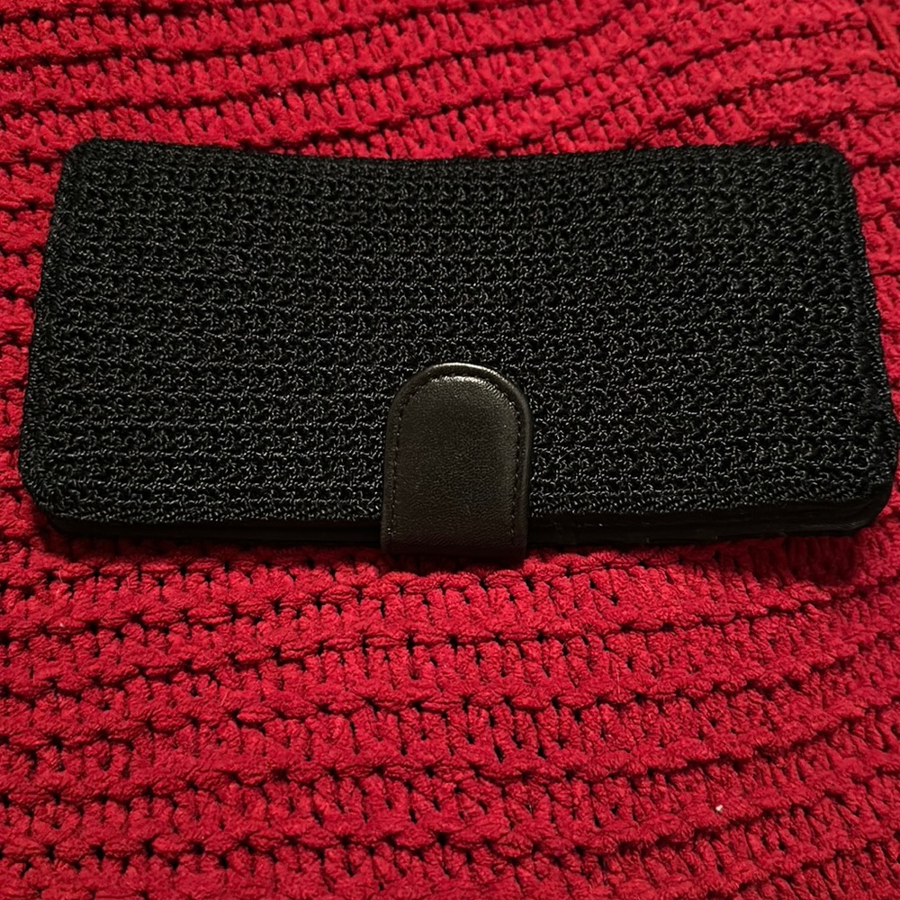 The Sak wallet